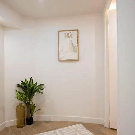 Apartment Beau Sous-plex Avec Jacuzzi *